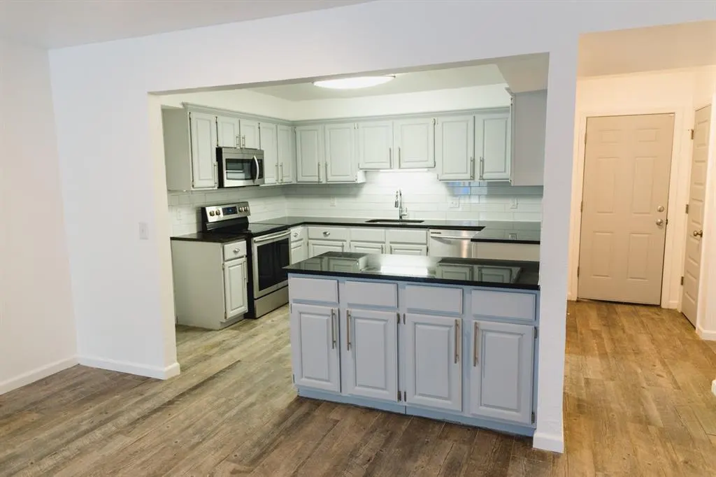 Photo 9 — 3804 Summer Cloud Drive, Edmond, OK 73013