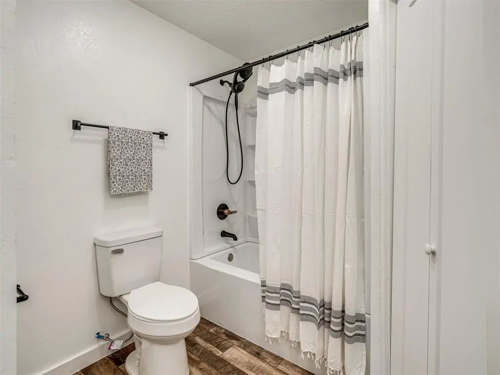 Photo 41 — 1006 Garden Grove, Yukon, OK 73099