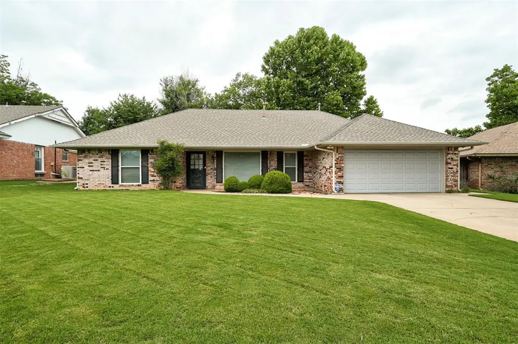 Front exterior — 6409 N College Avenue, Oklahoma City, OK 73132