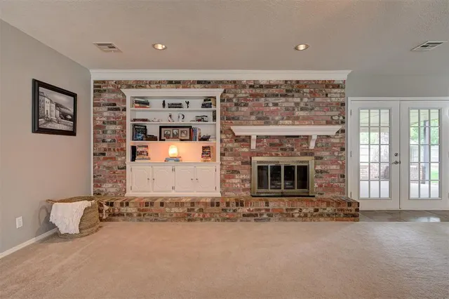 Photo 2 — 6409 N College Avenue, Oklahoma City, OK 73132