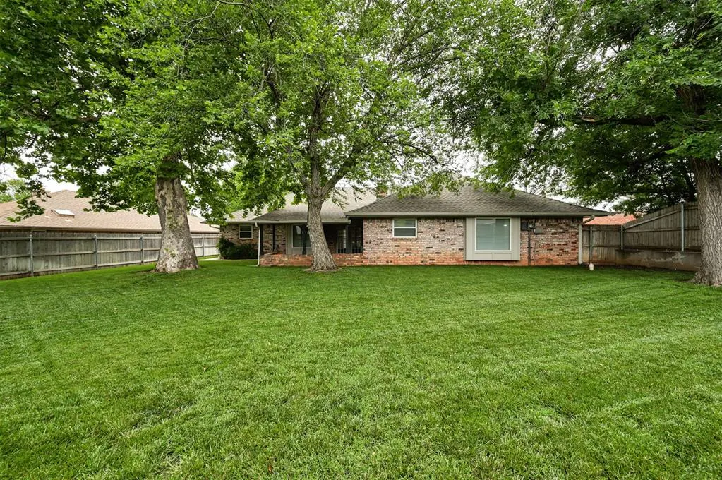 Photo 6 — 6409 N College Avenue, Oklahoma City, OK 73132
