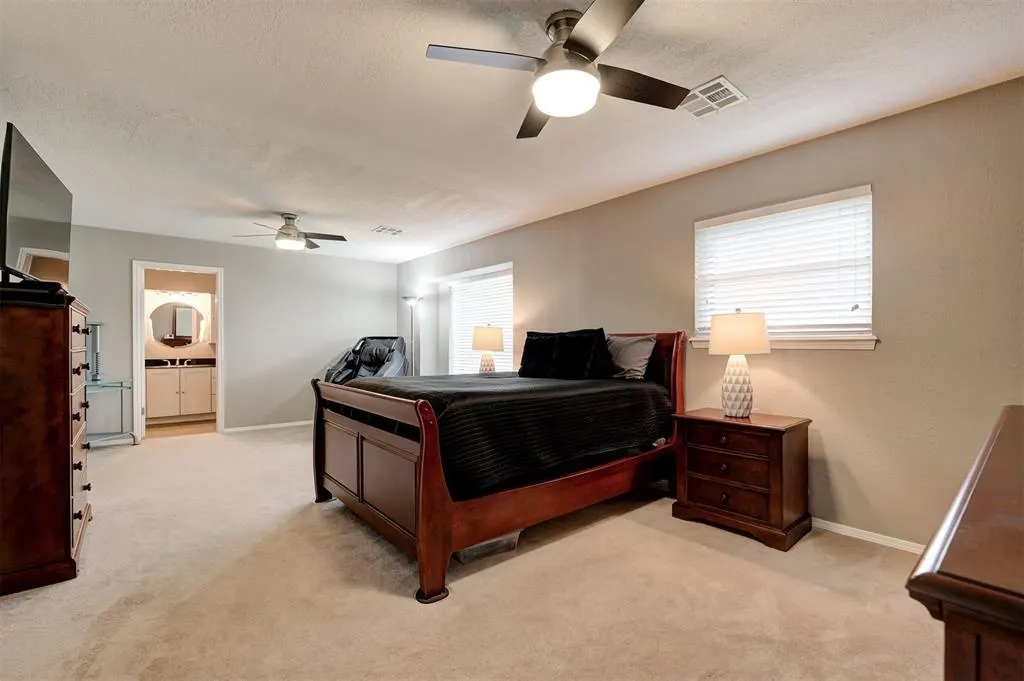 Photo 8 — 6409 N College Avenue, Oklahoma City, OK 73132