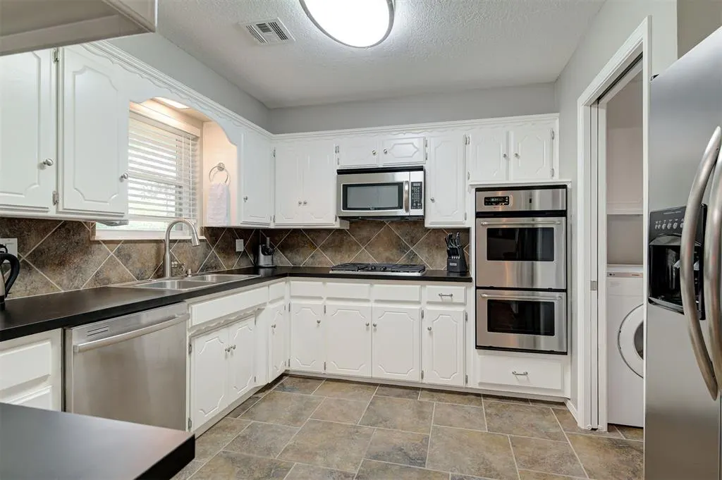 Photo 16 — 6409 N College Avenue, Oklahoma City, OK 73132