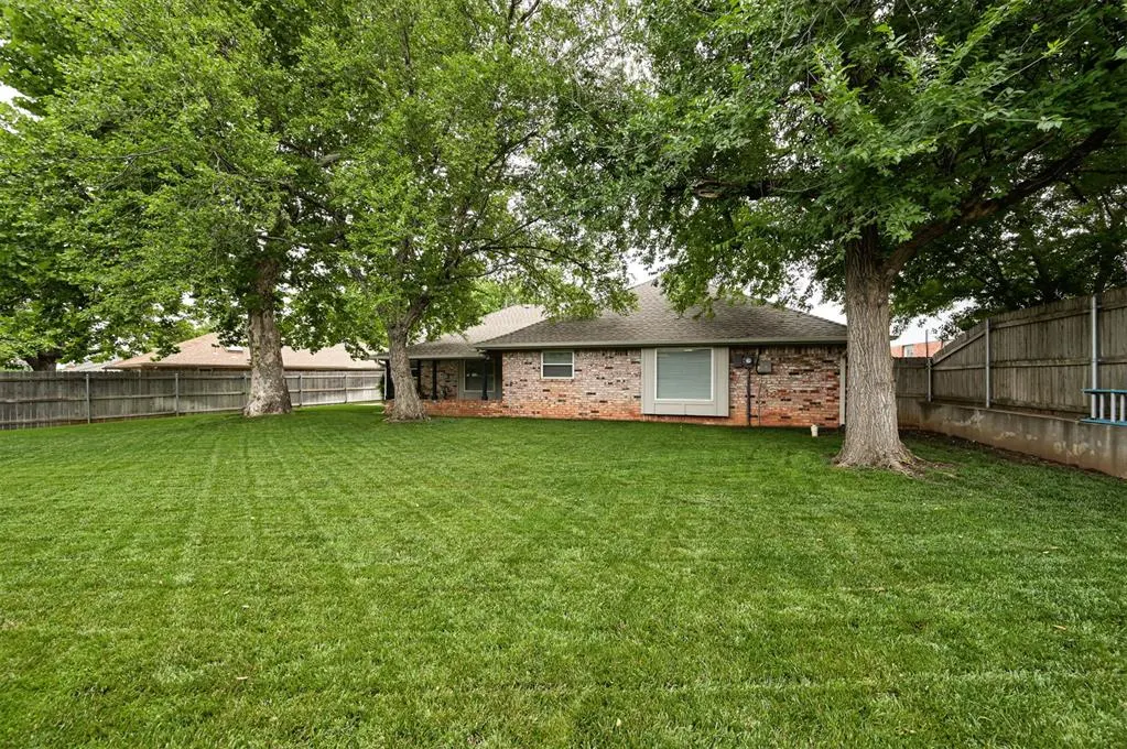 Photo 40 — 6409 N College Avenue, Oklahoma City, OK 73132