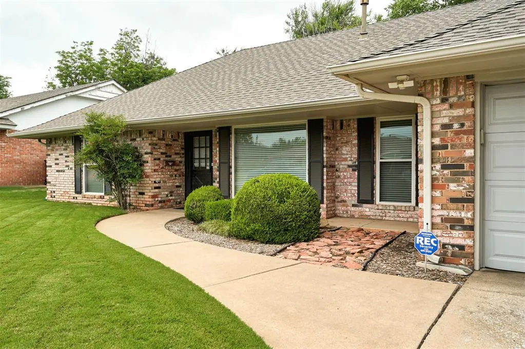 Photo 46 — 6409 N College Avenue, Oklahoma City, OK 73132