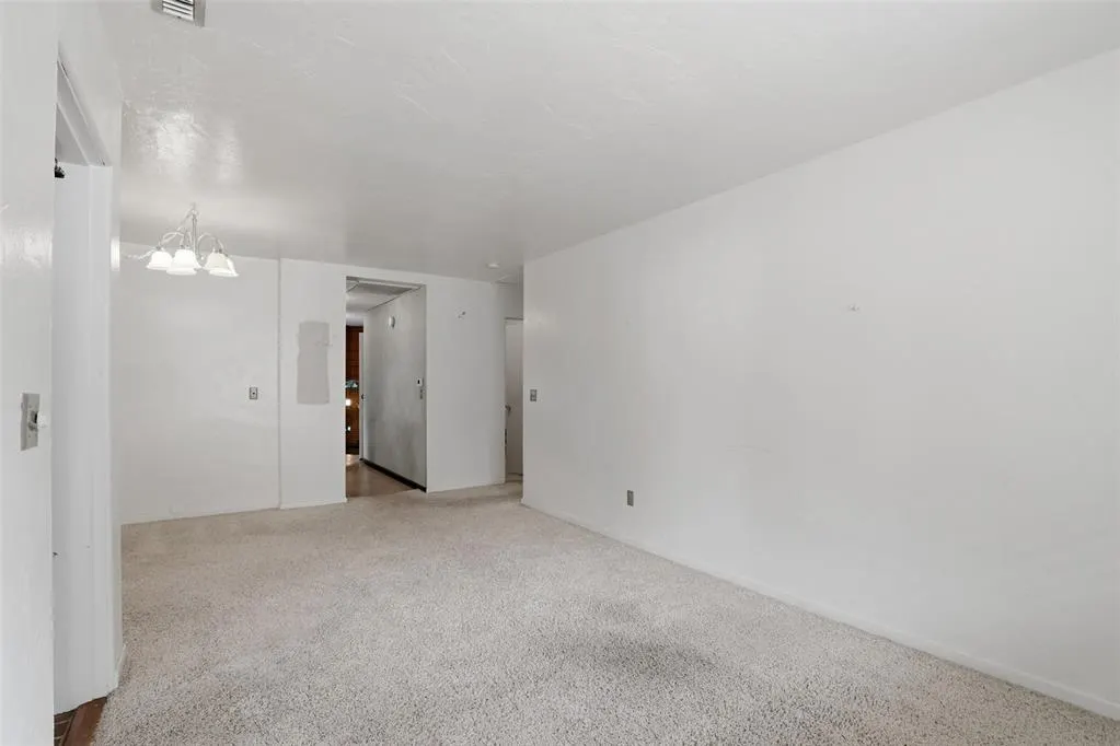 Photo 12 — 4800 N Hammond Avenue, Oklahoma City, OK 73122