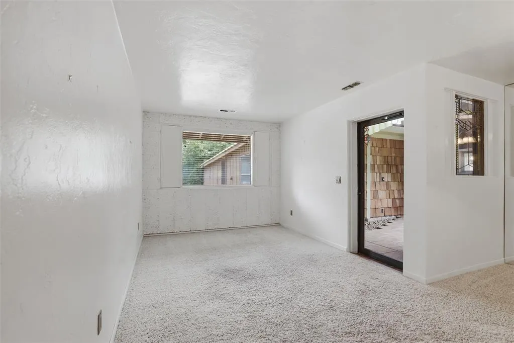 Photo 14 — 4800 N Hammond Avenue, Oklahoma City, OK 73122