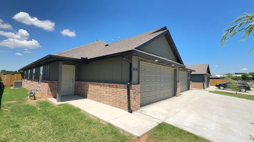 Front exterior — 1211 NW 113TH Street, Oklahoma City, OK 73114