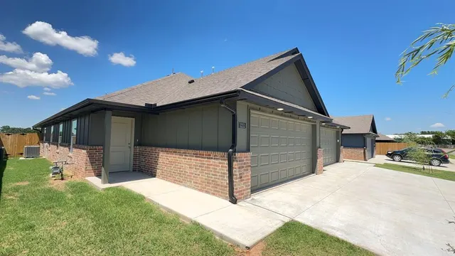 Front exterior — 1211 NW 113TH Street, Oklahoma City, OK 73114