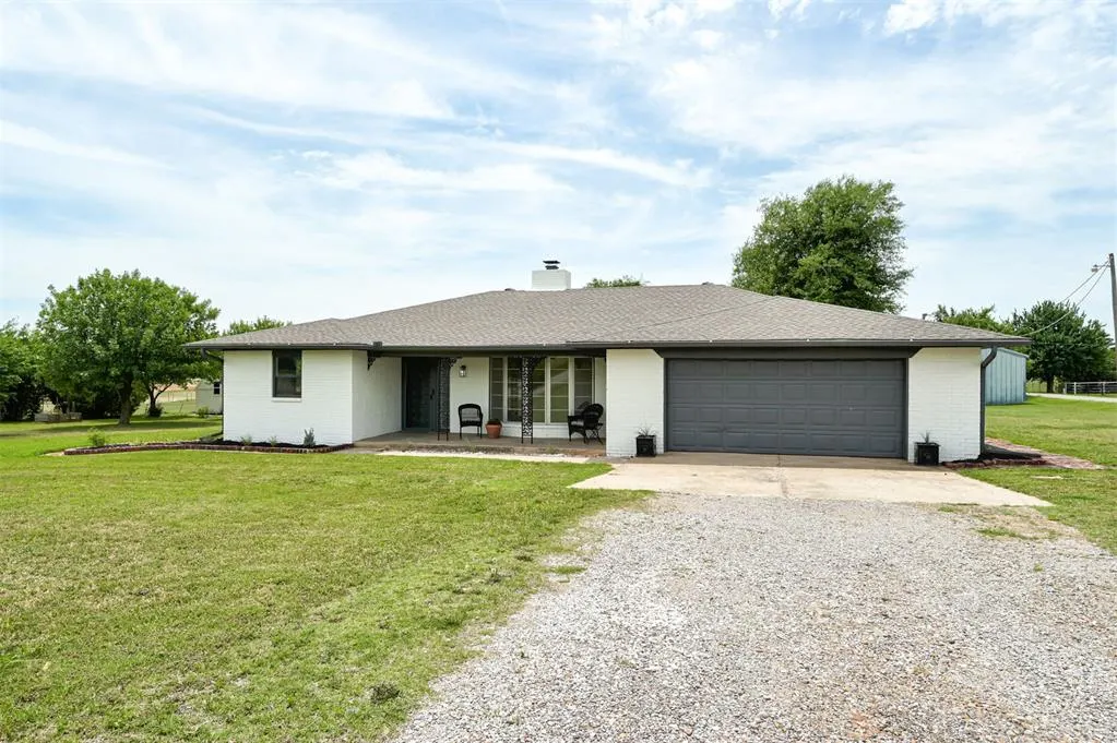 Front exterior — 6517 S Frisco Road, Mustang, OK 73064