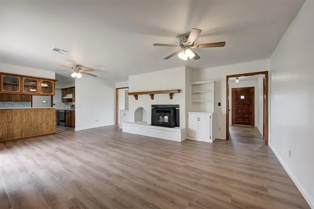 Photo 6 — 6517 S Frisco Road, Mustang, OK 73064
