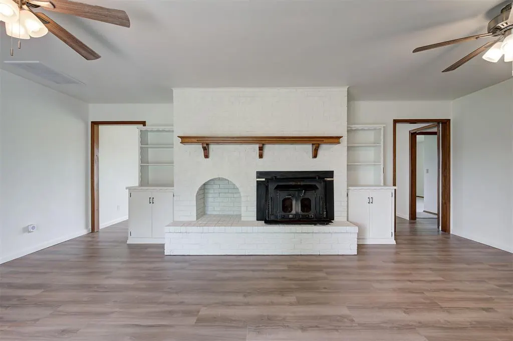 Photo 9 — 6517 S Frisco Road, Mustang, OK 73064