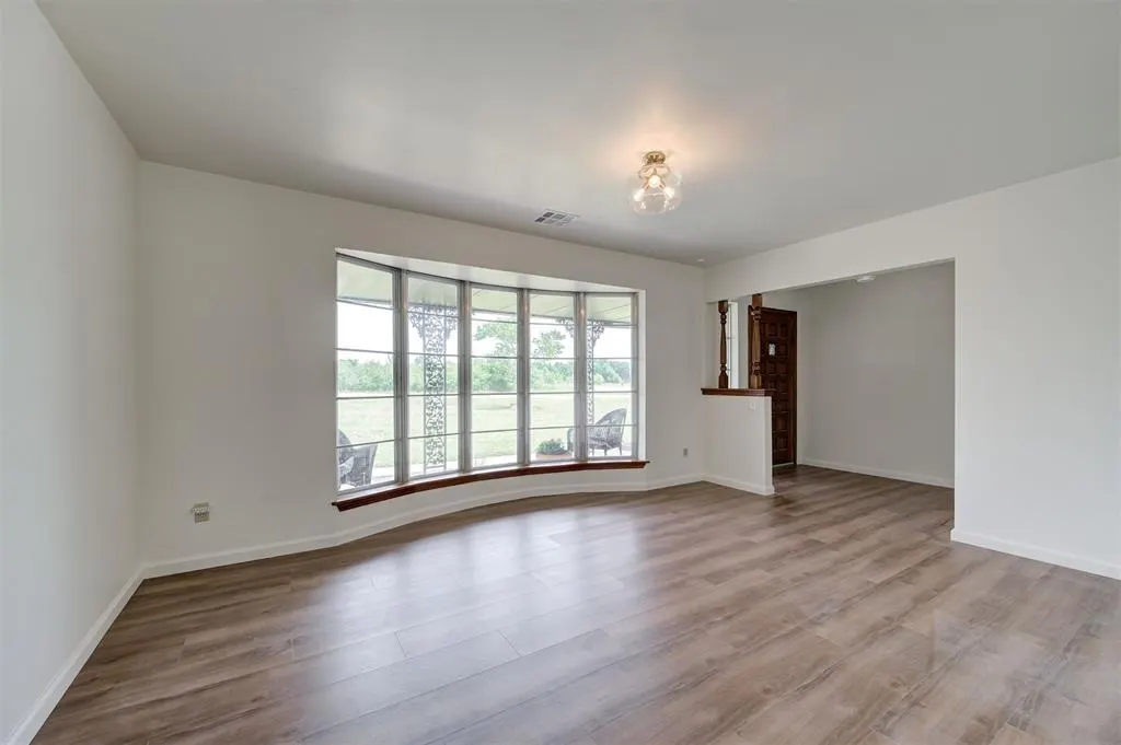 Photo 15 — 6517 S Frisco Road, Mustang, OK 73064