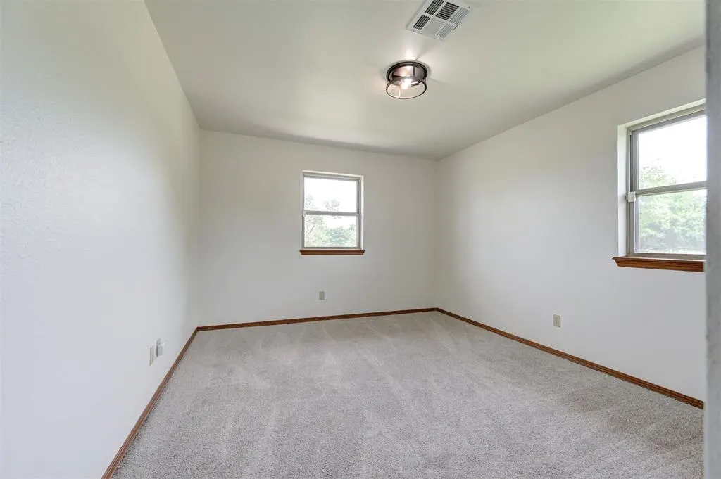 Photo 26 — 6517 S Frisco Road, Mustang, OK 73064