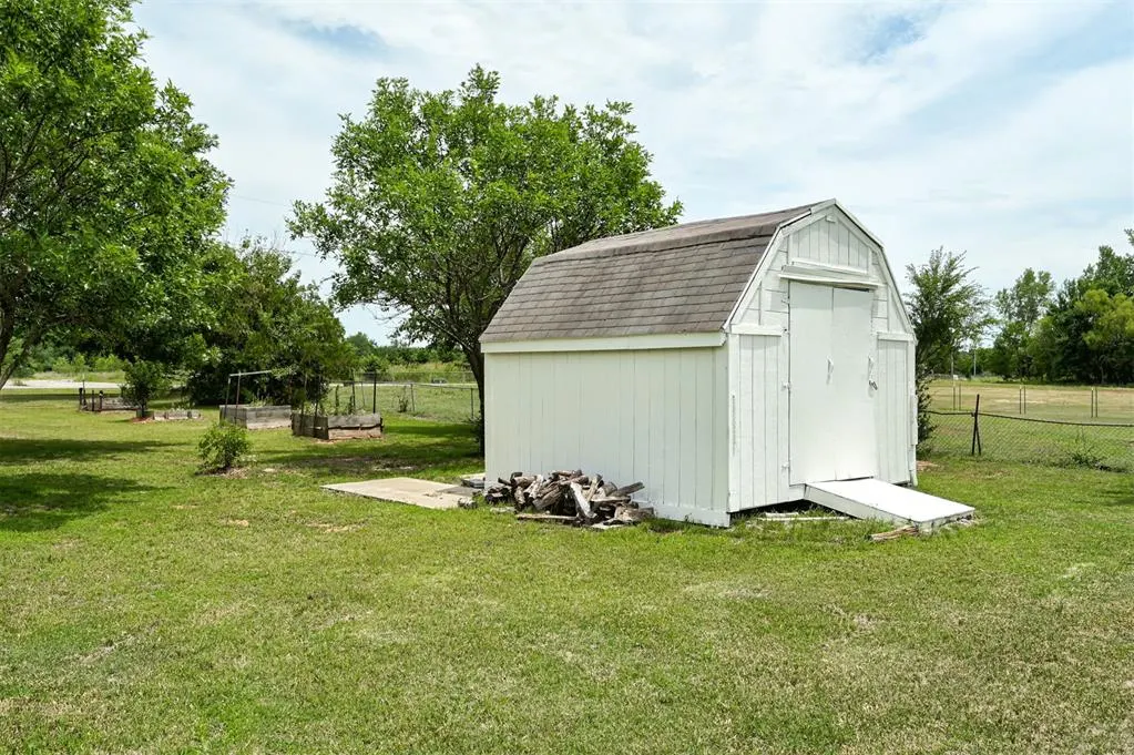 Photo 46 — 6517 S Frisco Road, Mustang, OK 73064