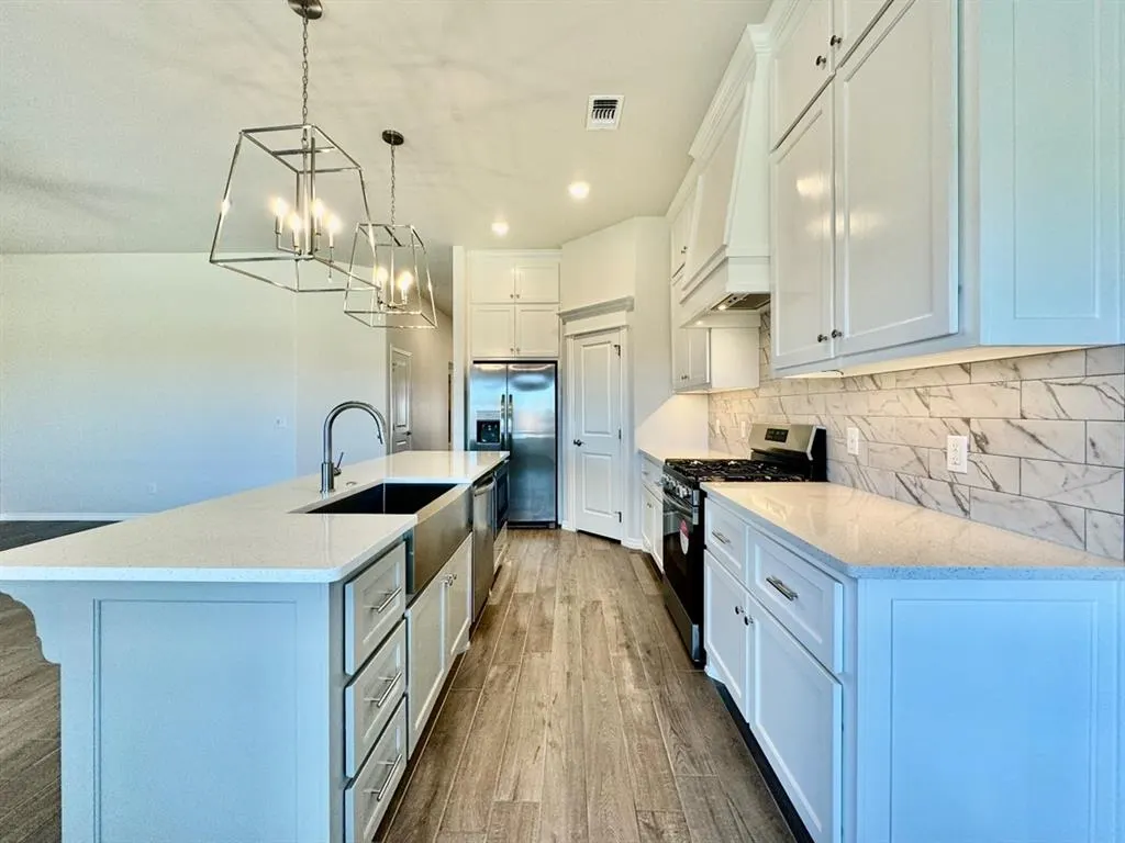 Photo 9 — 16220 Marsha Drive, Edmond, OK 73013