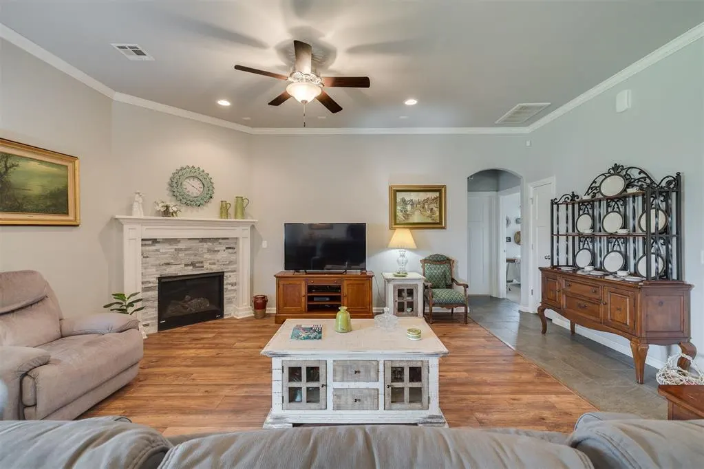 Photo 10 — 18500 Summer Grove Avenue, Edmond, OK 73012