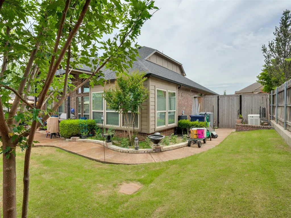 Photo 42 — 9101 NW 86th Court, Yukon, OK 73099