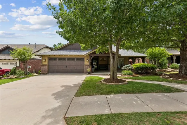 Photo 2 — 233 Bell Tolls Terrace, Edmond, OK 73034