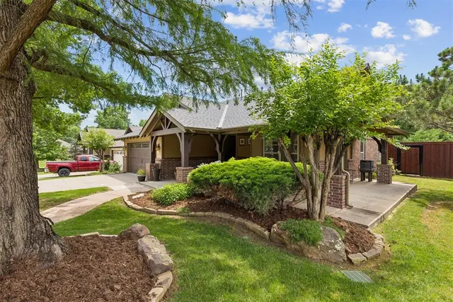 Photo 4 — 233 Bell Tolls Terrace, Edmond, OK 73034