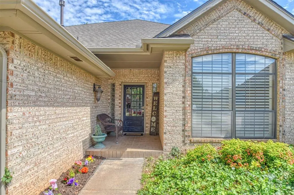 Front exterior — 6625 NW 115th Street, Oklahoma City, OK 73162