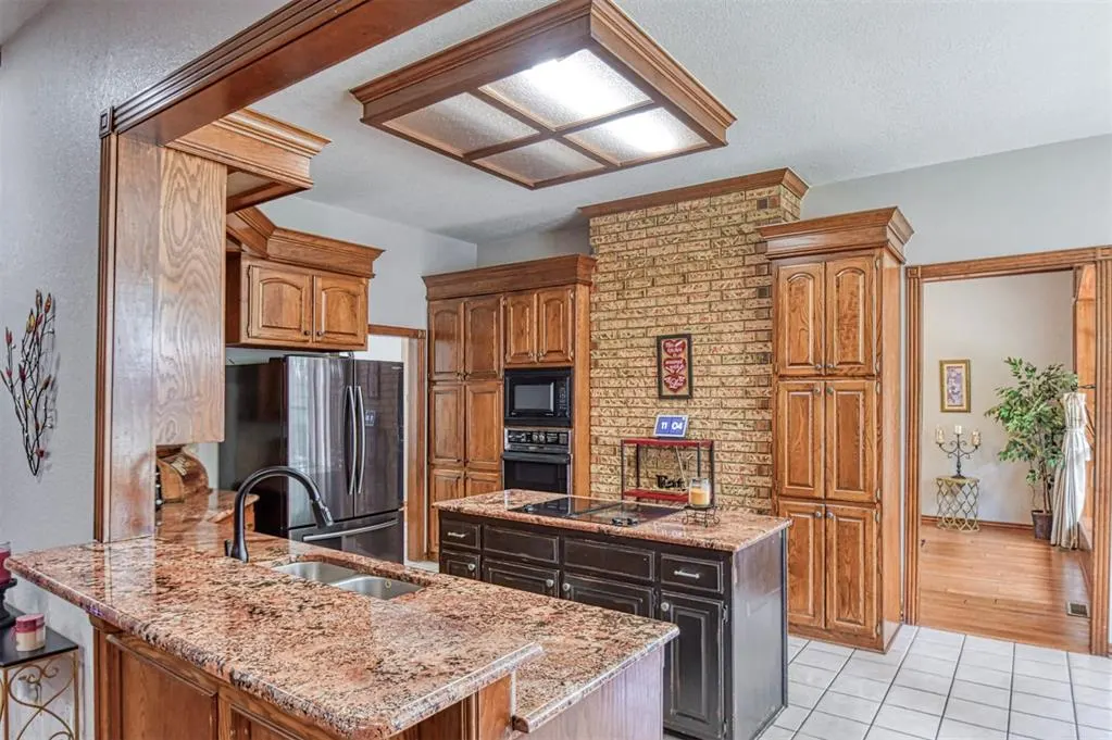 Photo 2 — 6625 NW 115th Street, Oklahoma City, OK 73162