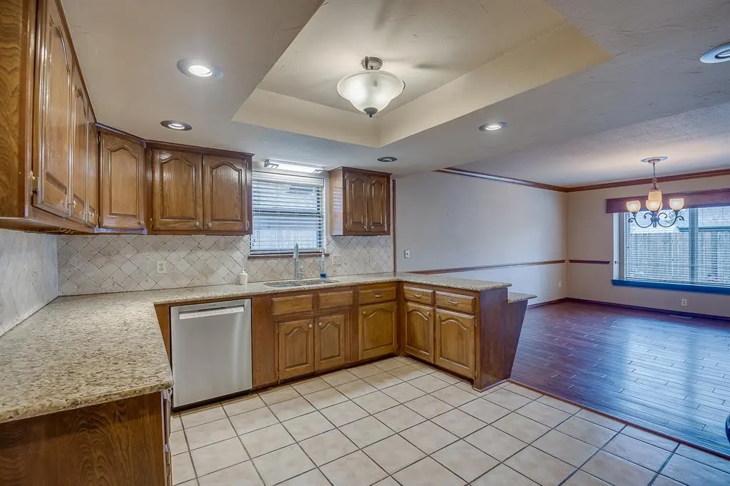 Photo 12 — 8113 NW 118th Street, Oklahoma City, OK 73162