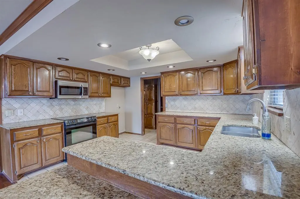 Photo 15 — 8113 NW 118th Street, Oklahoma City, OK 73162