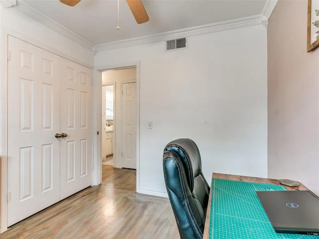 Photo 18 — 735 Sunset Drive, Edmond, OK 73003