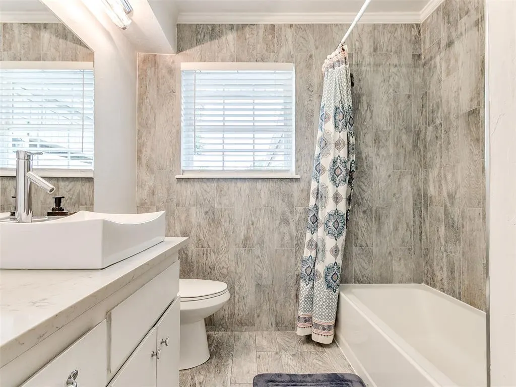 Photo 20 — 735 Sunset Drive, Edmond, OK 73003