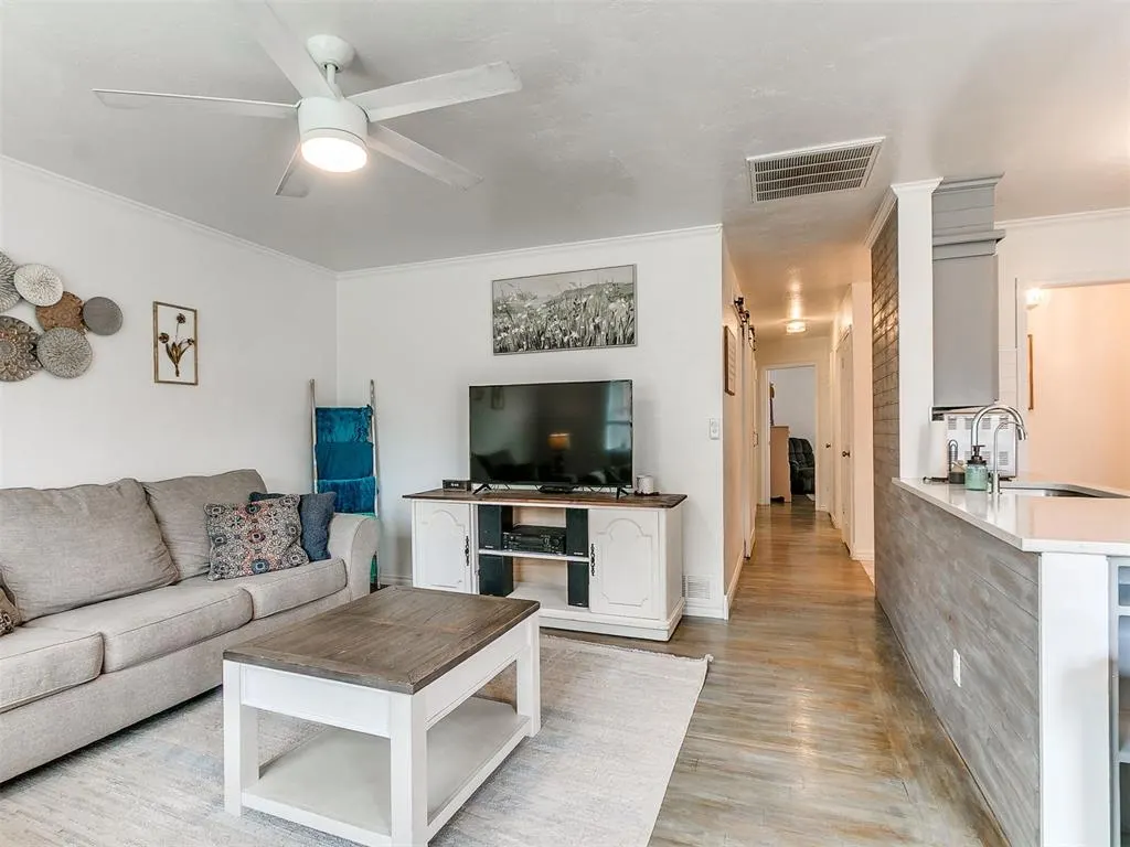 Photo 35 — 735 Sunset Drive, Edmond, OK 73003