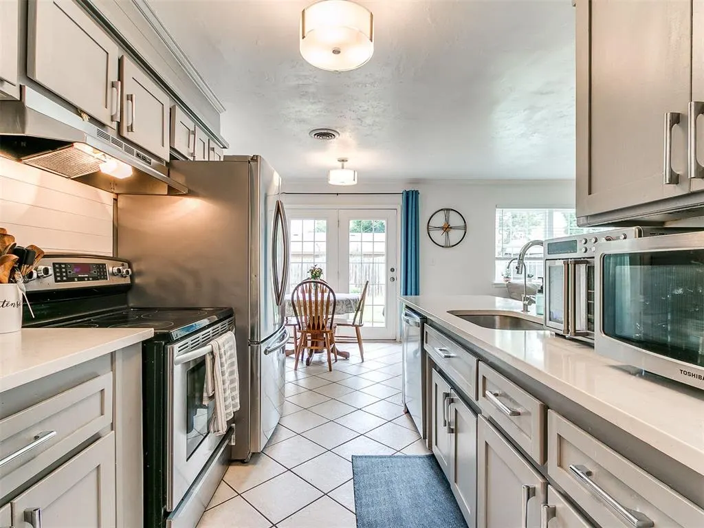 Photo 46 — 735 Sunset Drive, Edmond, OK 73003