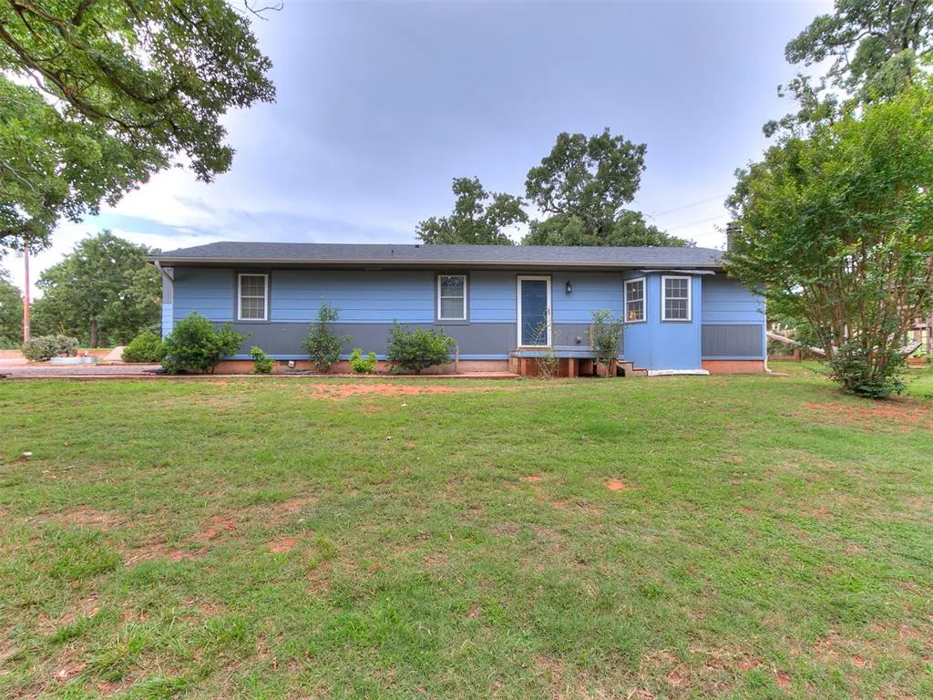 Photo 2 — 18200 Mayridge Drive, Newalla, OK 74857