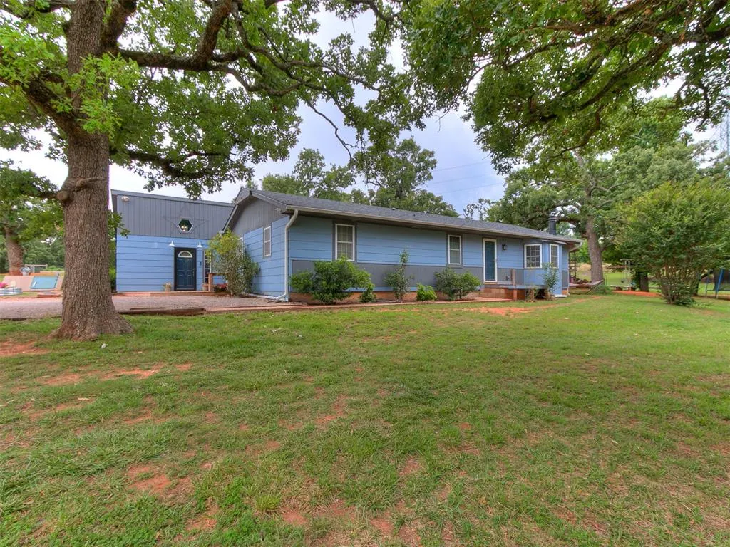 Front exterior — 18200 Mayridge Drive, Newalla, OK 74857