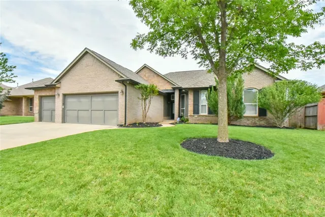 Front exterior — 1713 NW 164th Circle, Edmond, OK 73013