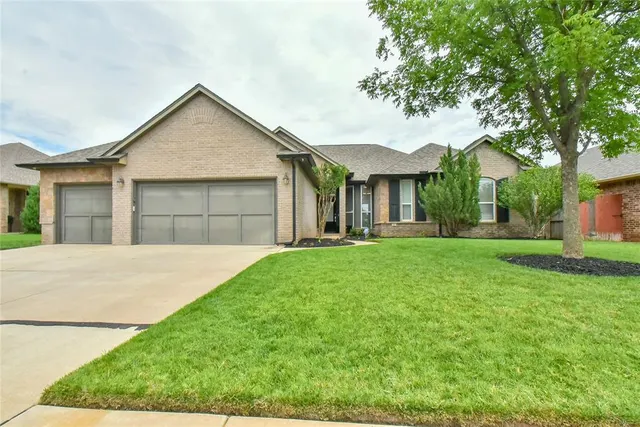Photo 3 — 1713 NW 164th Circle, Edmond, OK 73013