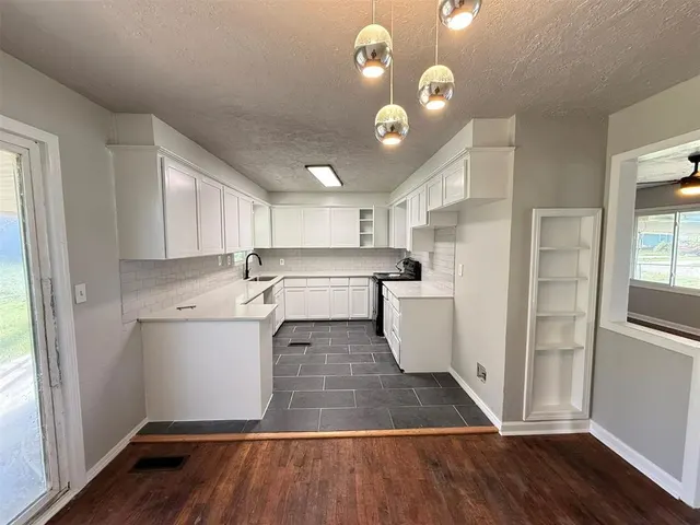 Photo 7 — 532 Showalter Drive, Midwest City, OK 73110