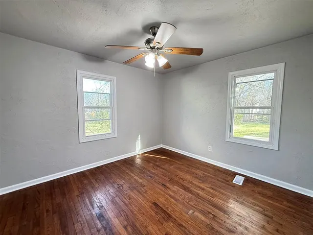 Photo 8 — 532 Showalter Drive, Midwest City, OK 73110