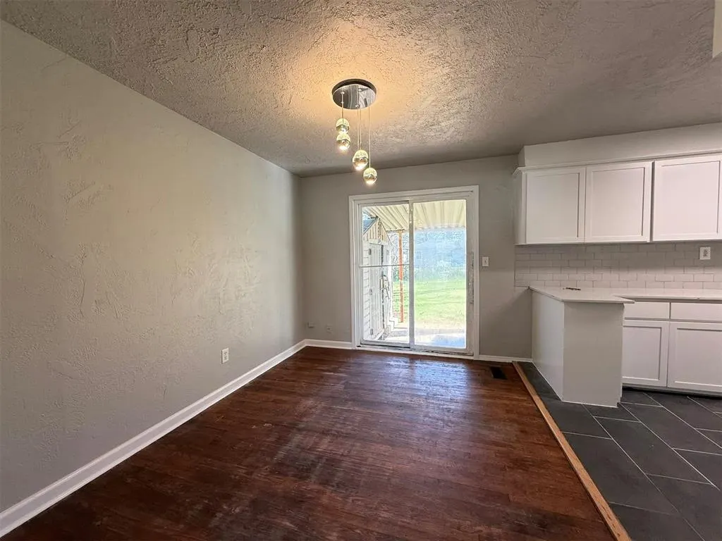 Photo 12 — 532 Showalter Drive, Midwest City, OK 73110