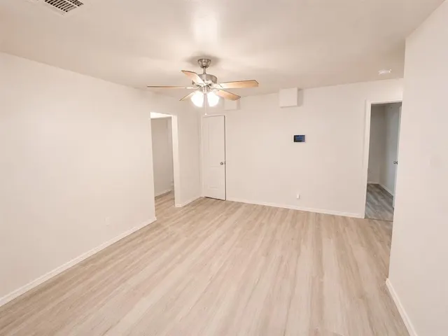 Photo 7 — 1920 NE 24th Street, Oklahoma City, OK 73111