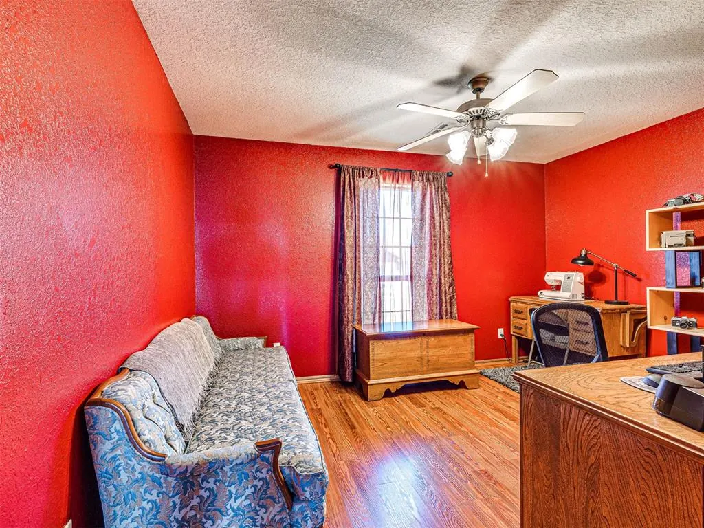 Photo 28 — 1712 SW 33rd Street, Moore, OK 73160