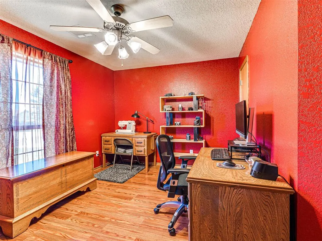 Photo 29 — 1712 SW 33rd Street, Moore, OK 73160