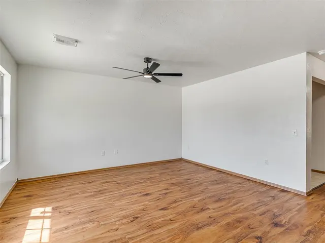 Photo 3 — 1510 Westfield Circle 1512, Norman, OK 73071