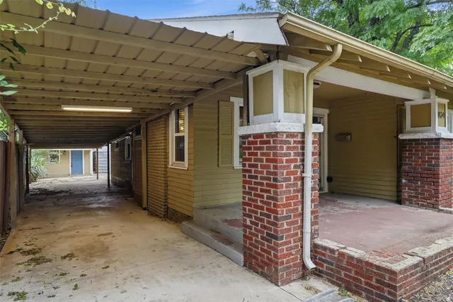 Photo 4 — 1824 NW 11th Street, Oklahoma City, OK 73106