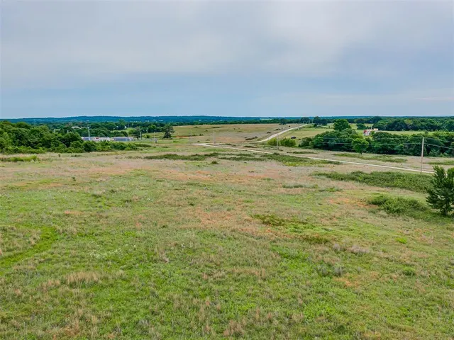Photo 7 — 31964 Red Hawk Drive, Wanette, OK 74878