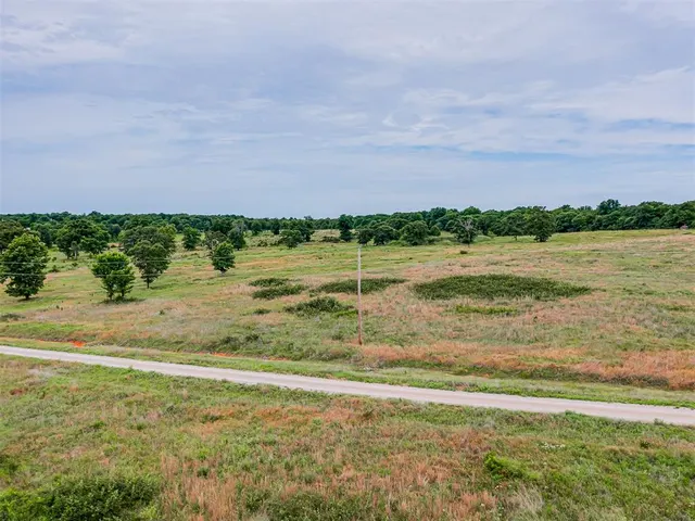 Photo 8 — 31964 Red Hawk Drive, Wanette, OK 74878