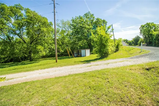 Photo 4 — 342302 E 1070 Road, Meeker, OK 74855