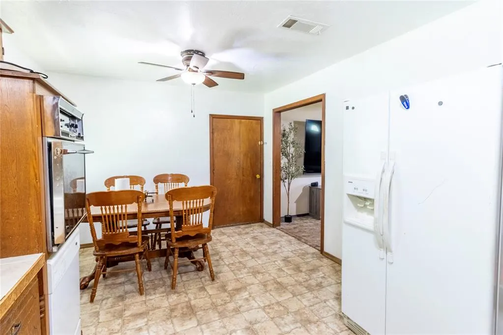 Photo 18 — 342302 E 1070 Road, Meeker, OK 74855