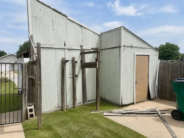 Photo 6 — 828 NW 113th Street, Oklahoma City, OK 73114