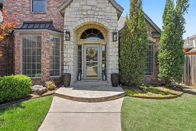 Photo 3 — 604 Winding Creek Road, Yukon, OK 73099